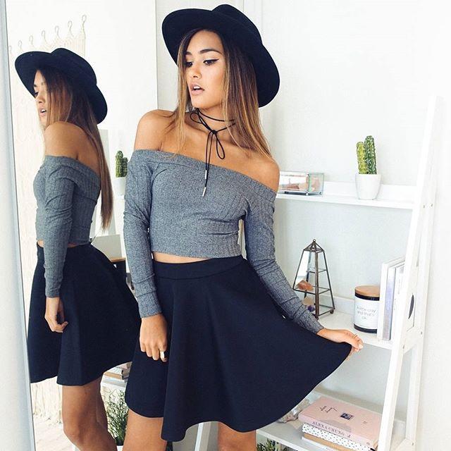 Ribbed Off-the-shoulder Long Sleeves Crop Top